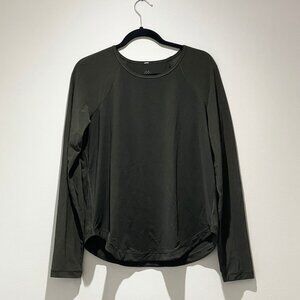 EXCELLENT CONDITION lululemon green running longsleeve top - Size 12